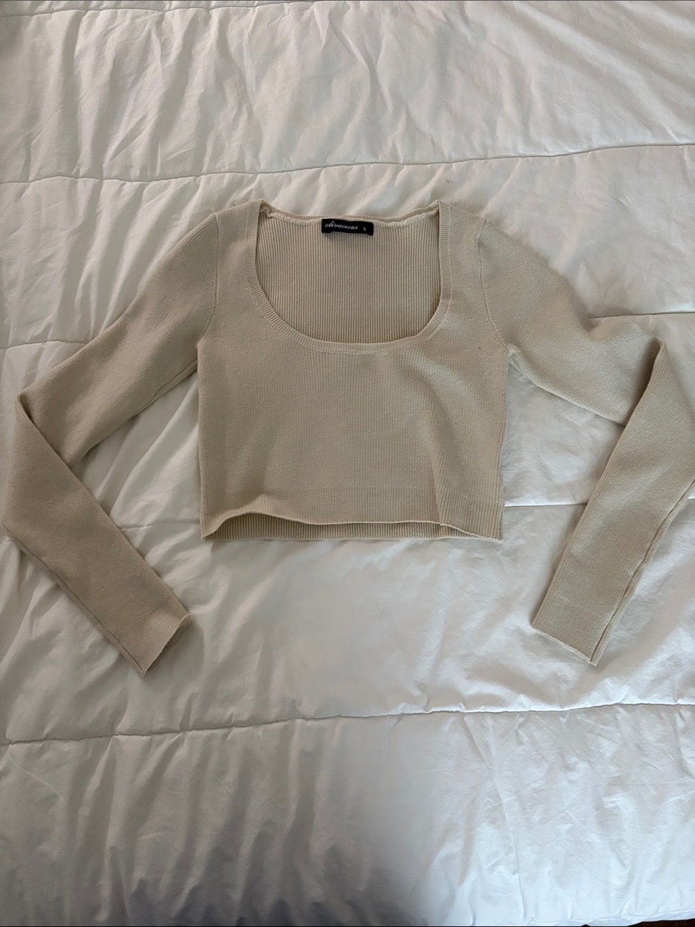 Olivaceous Cream Ribbed Scoop-Neck Long Sleeve Crop Top
